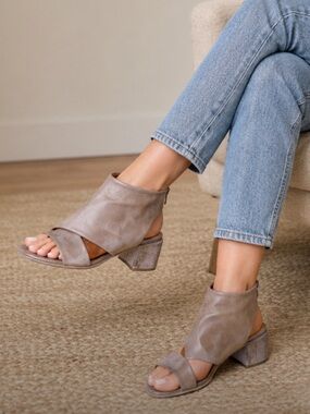 P. Monjo Leather Cut Out Open-Toe Block Heel Sandals